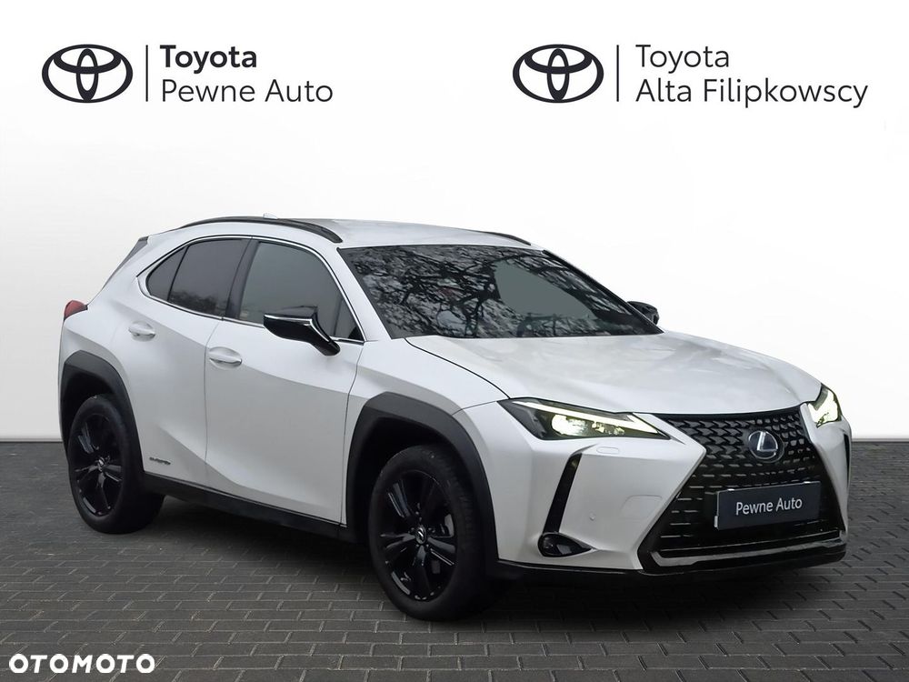 Lexus UX - 4