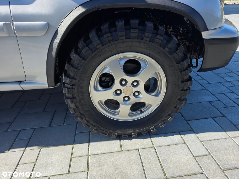 Mitsubishi Pajero Pinin 1.8 - 21