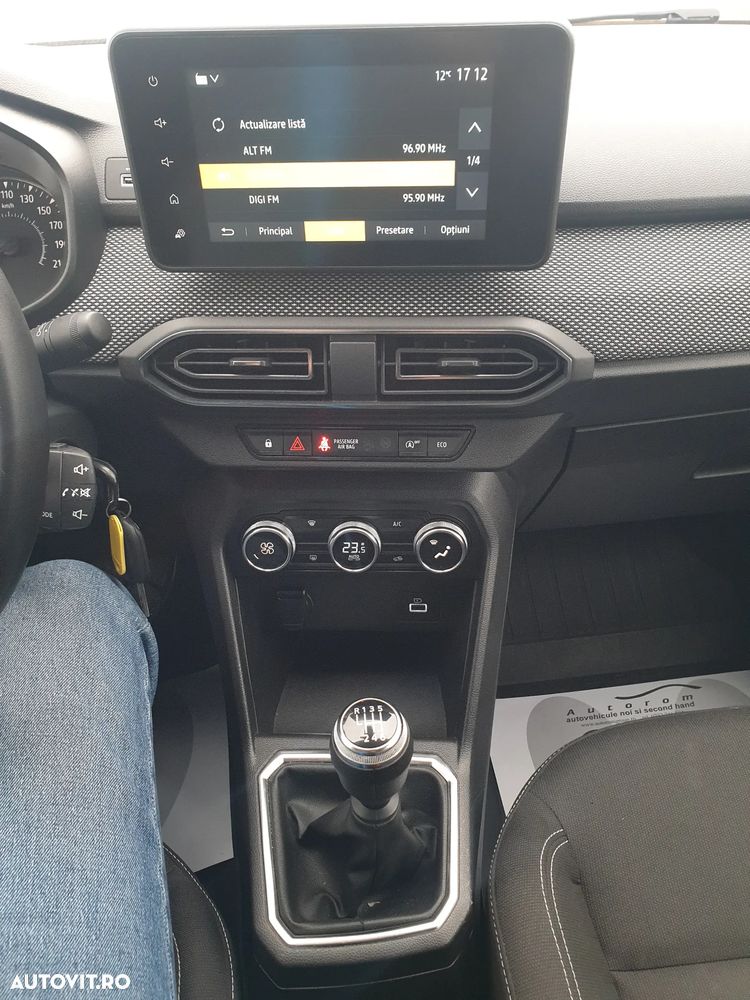 Dacia Logan TCe 90 MT6 Prestige - 16