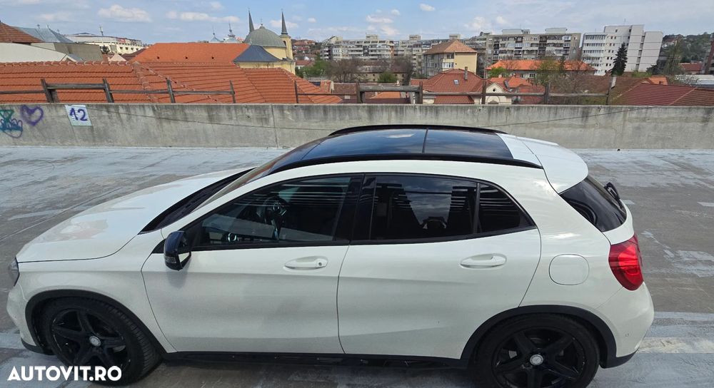 Mercedes-Benz GLA 200 (CDI) d 4Matic 7G-DCT AMG Line - 11