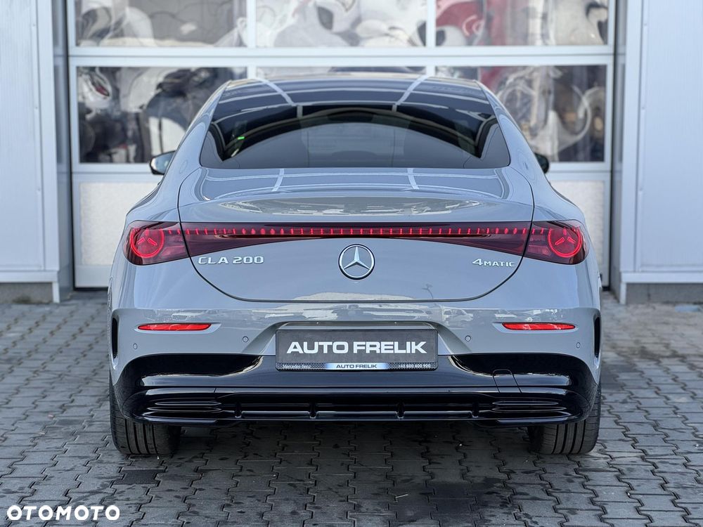 Mercedes-Benz CLA 200 mHEV 4-Matic 8G-DCT - 10