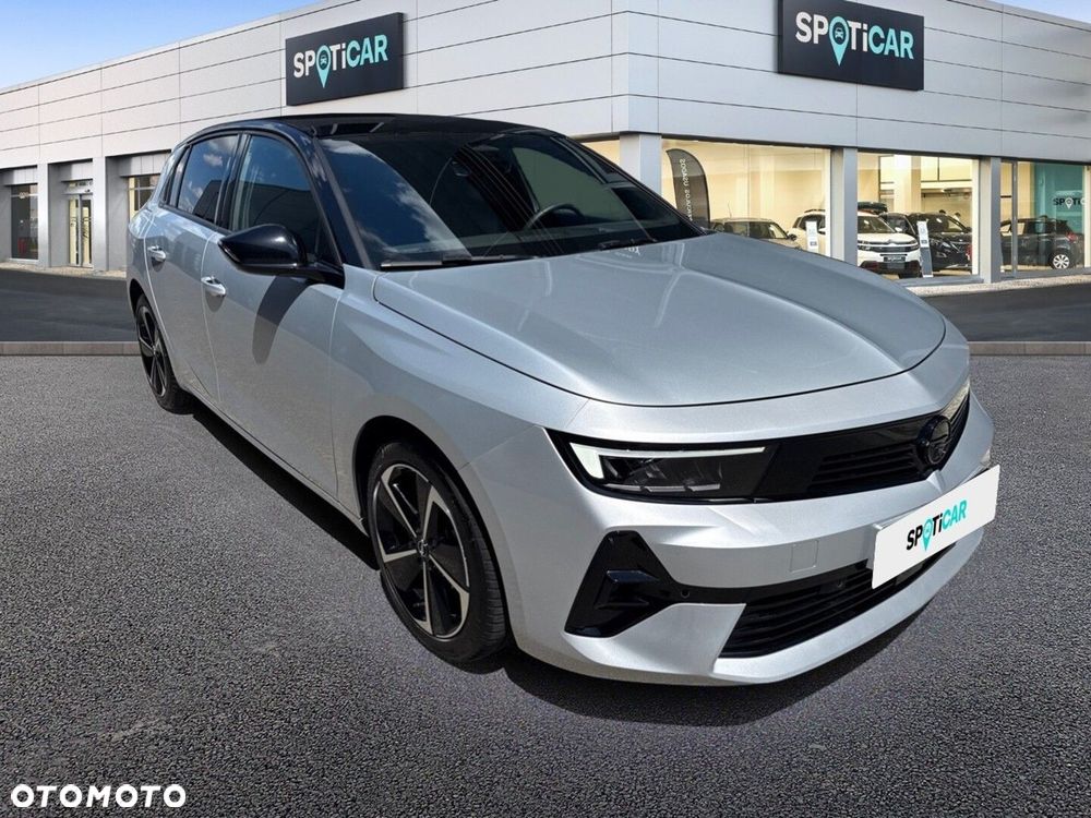 Opel Astra 1.2 T GS S&S - 4