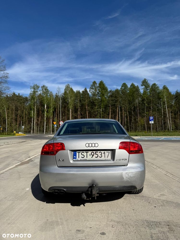 Audi A4 Limousine 2.0 TDI DPF - 6
