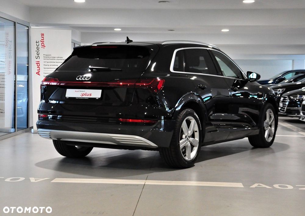 Audi e-tron - 8