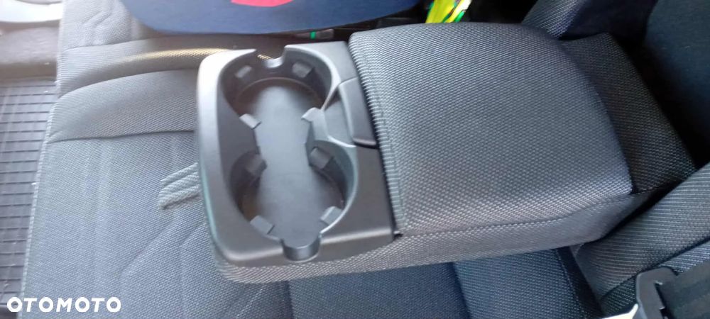 Ford Tourneo Connect Grand 1.5 TDCi Start/Stop Titanium - 26