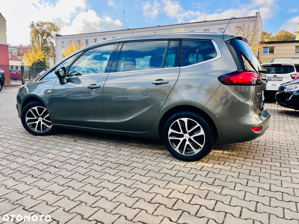 Opel Zafira - 13