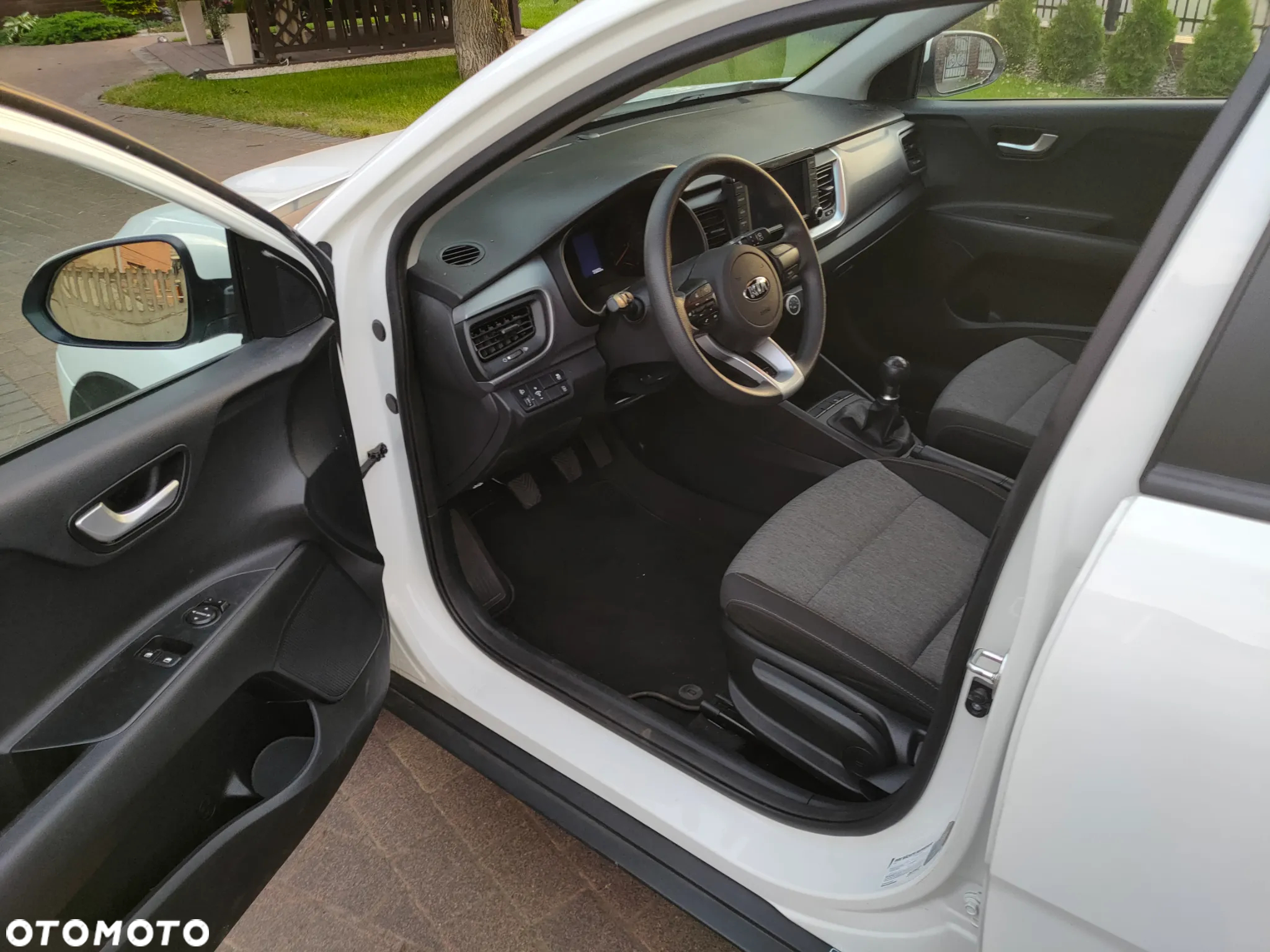 Kia Stonic 1.2 L - 7