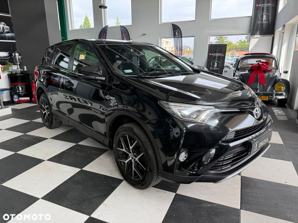 Toyota RAV4 - 3