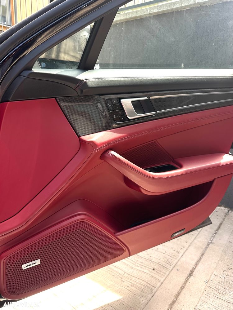 Porsche Panamera Turbo - 16