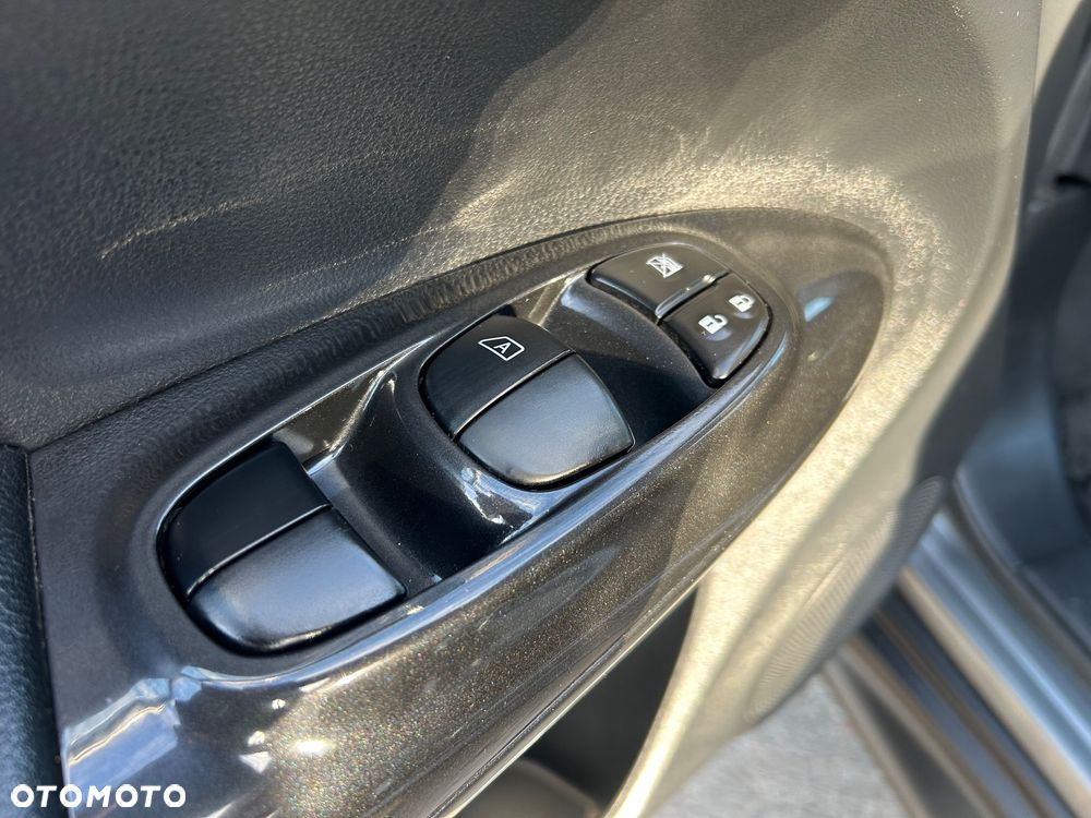 Nissan Juke 1.6 N-Connecta - 27