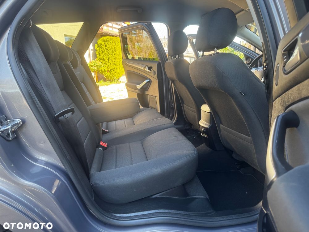 Ford Mondeo 1.6 T Titanium - 38