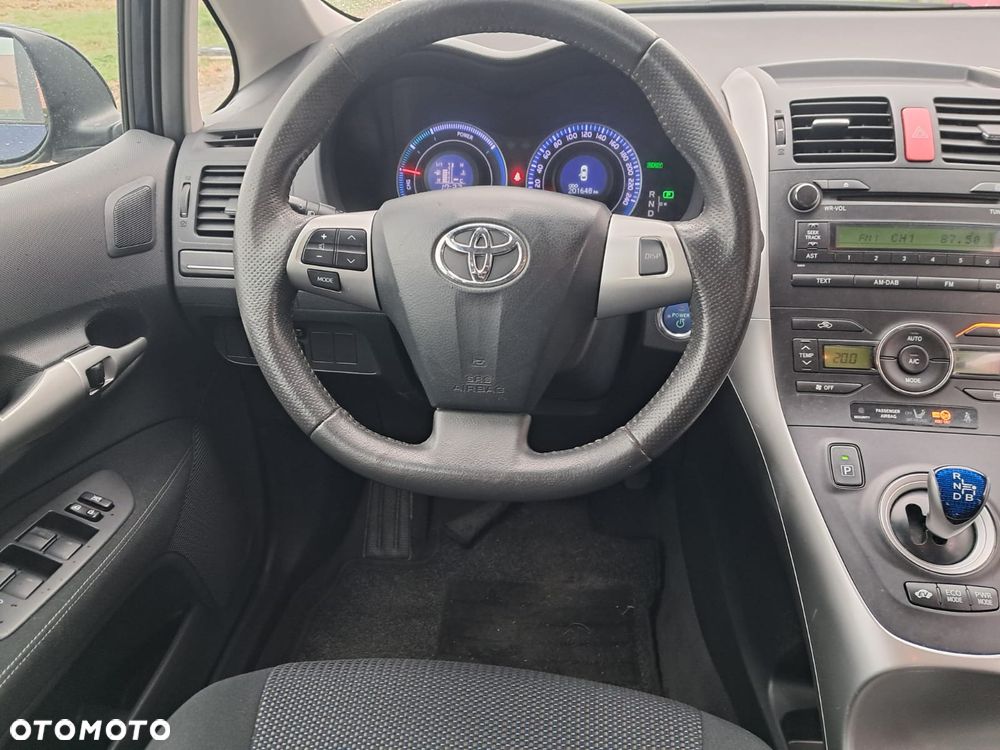 Toyota Auris - 17