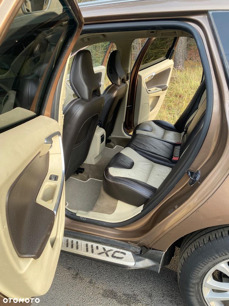 Volvo XC 60 T6 AWD RDesign - 12