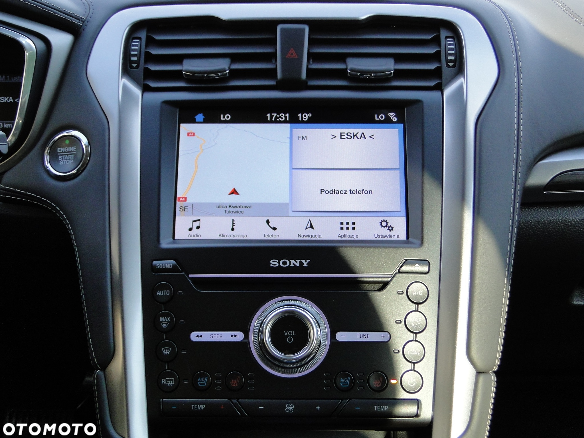 Ford Mondeo 2.0 Hybrid Vignale - 23