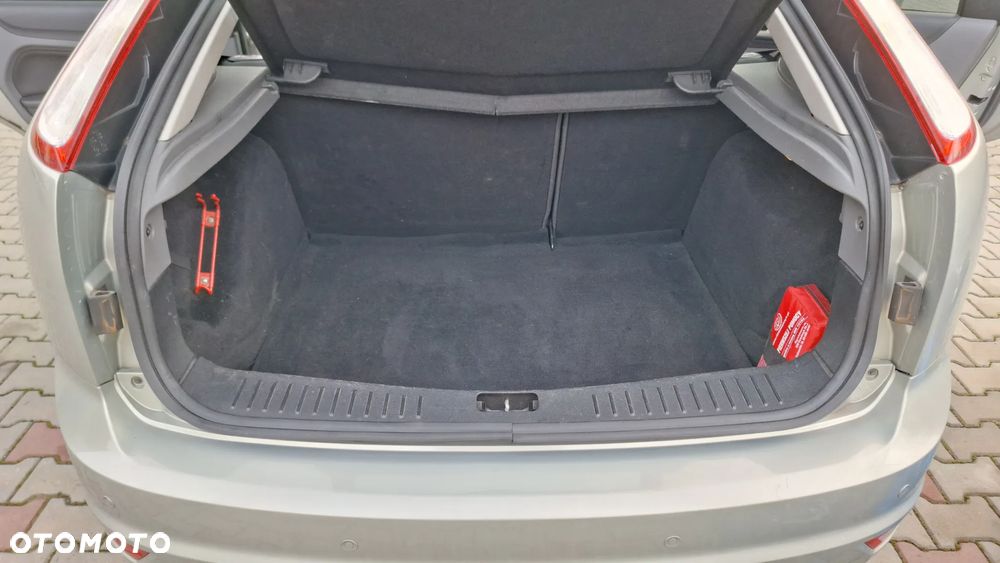 Ford Focus - 9