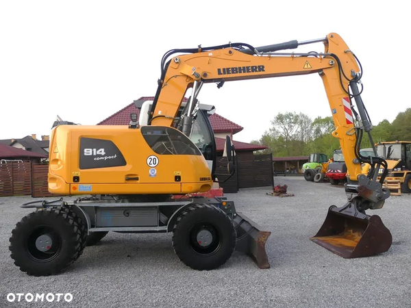 Liebherr A914 Compact / z Niemiec / 7740mtg /