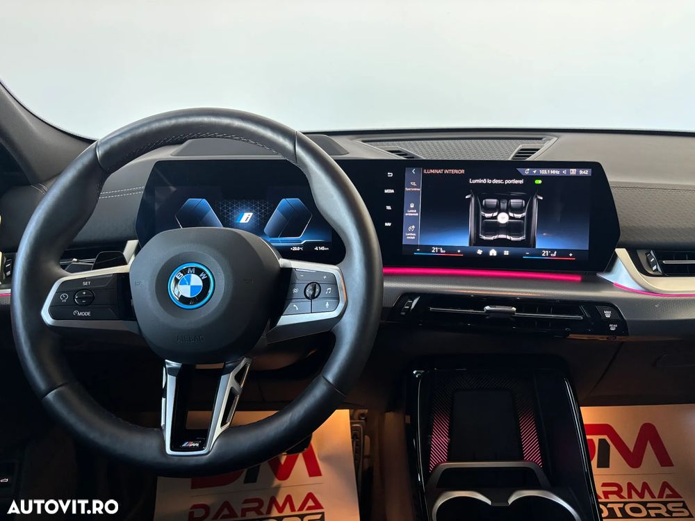 BMW iX2 - 10