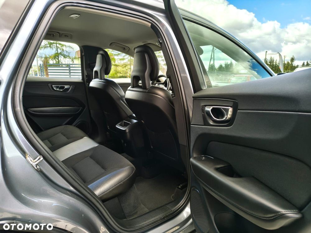 Volvo XC 60 D4 SCR AWD Momentum - 13
