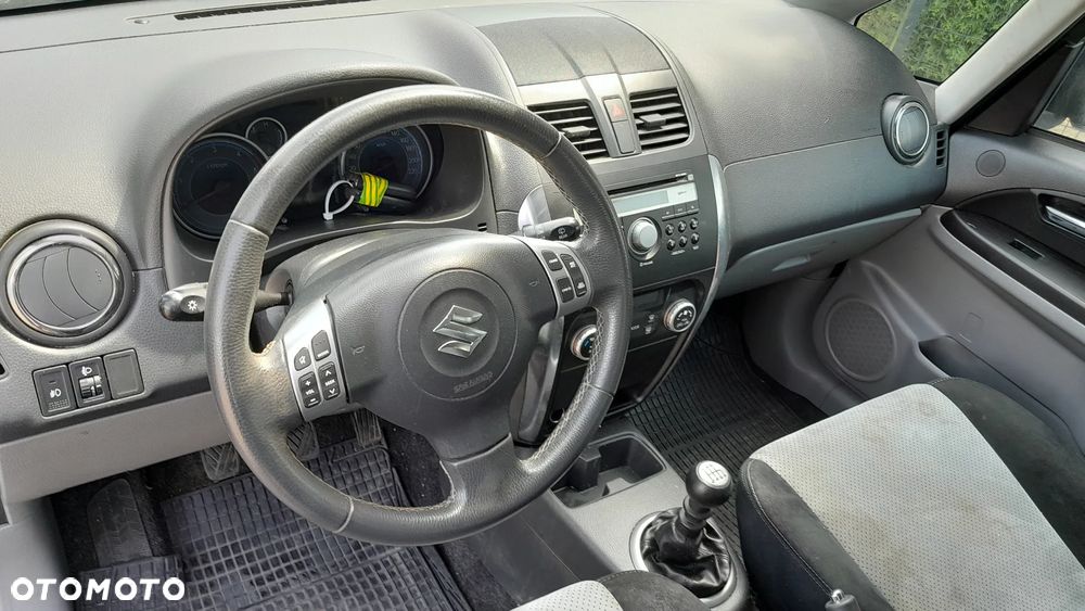 Suzuki SX4 - 6