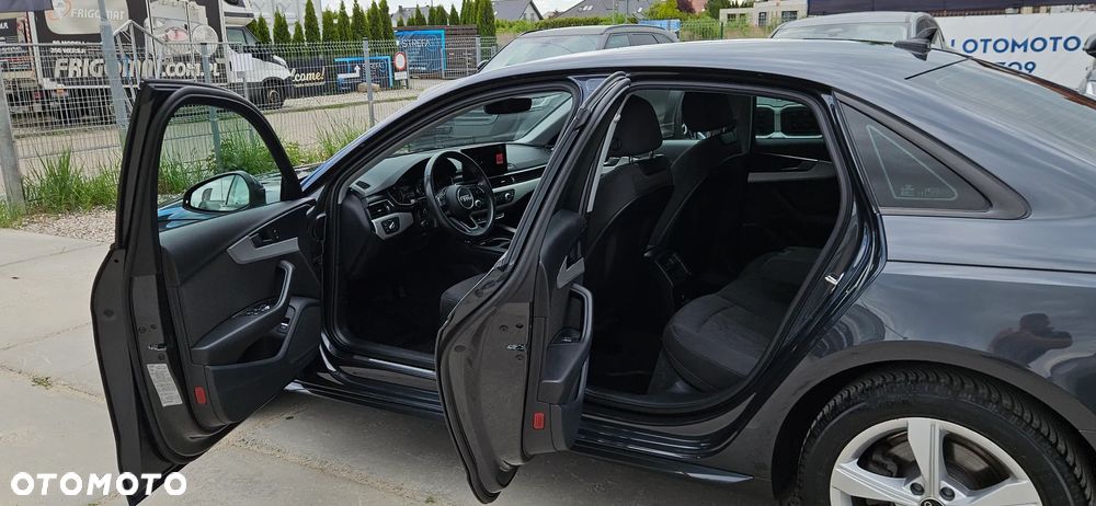 Audi A4 Limousine 35 TFSI mHEV S tronic - 19