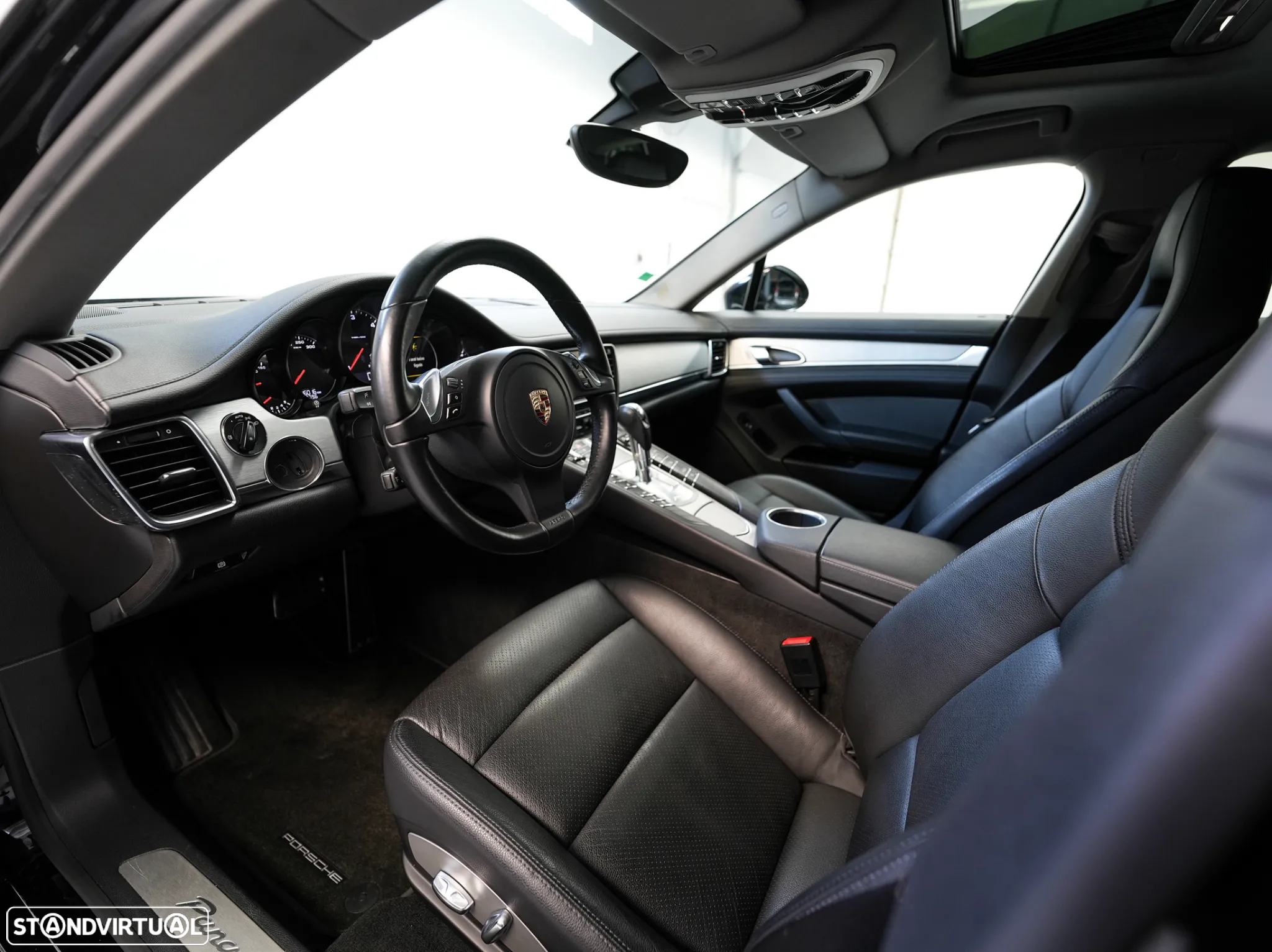 Porsche Panamera Platinum Edition - 9