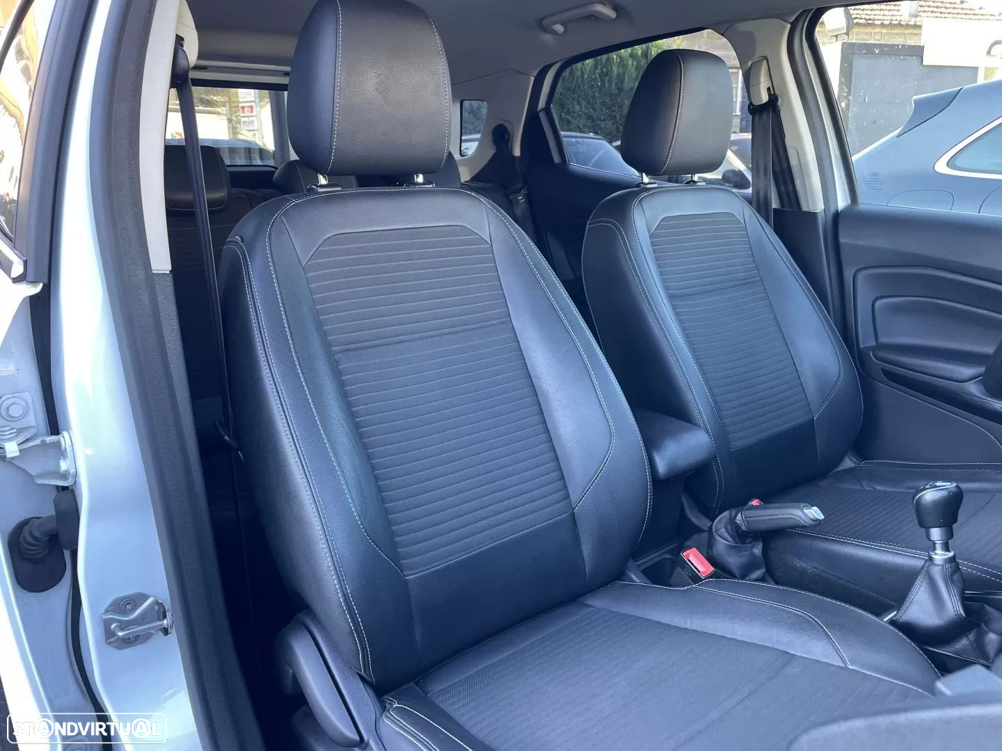 Ford EcoSport 1.5 TDCi Titanium Plus - 13