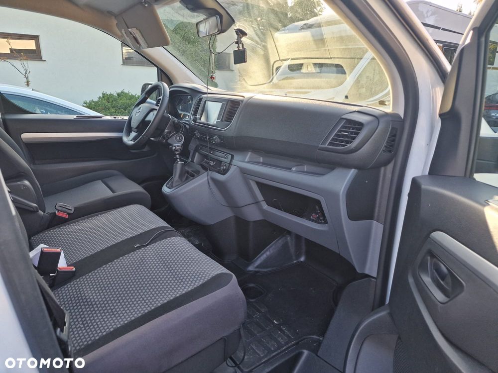 Mercedes-Benz Klasa A 180 Edycja specjalna 7G-DCT - 9