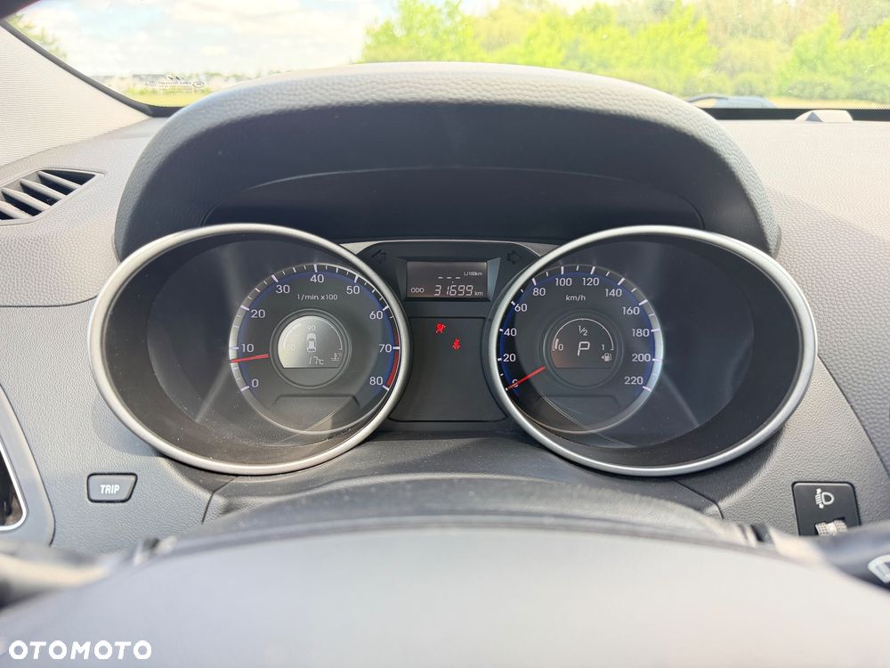Hyundai ix35 - 12