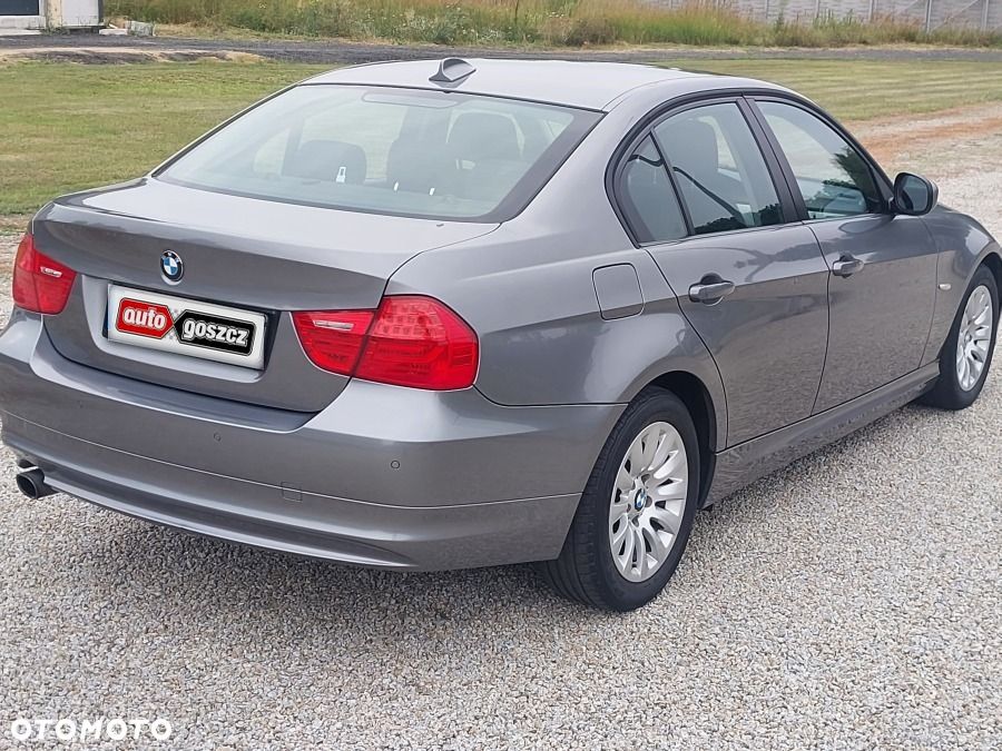 BMW Seria 3 320i Edition Lifestyle - 9