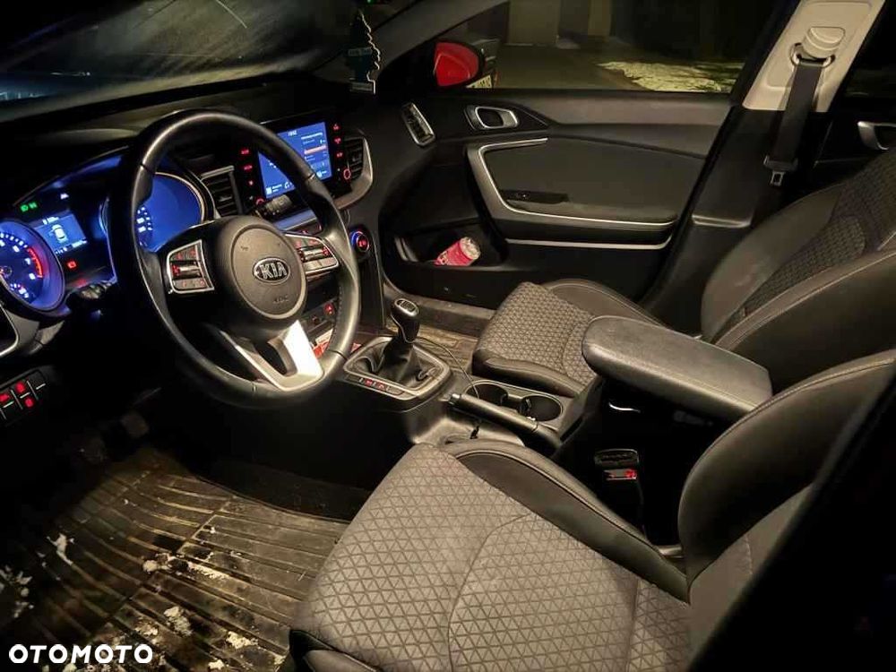 Kia XCeed - 5