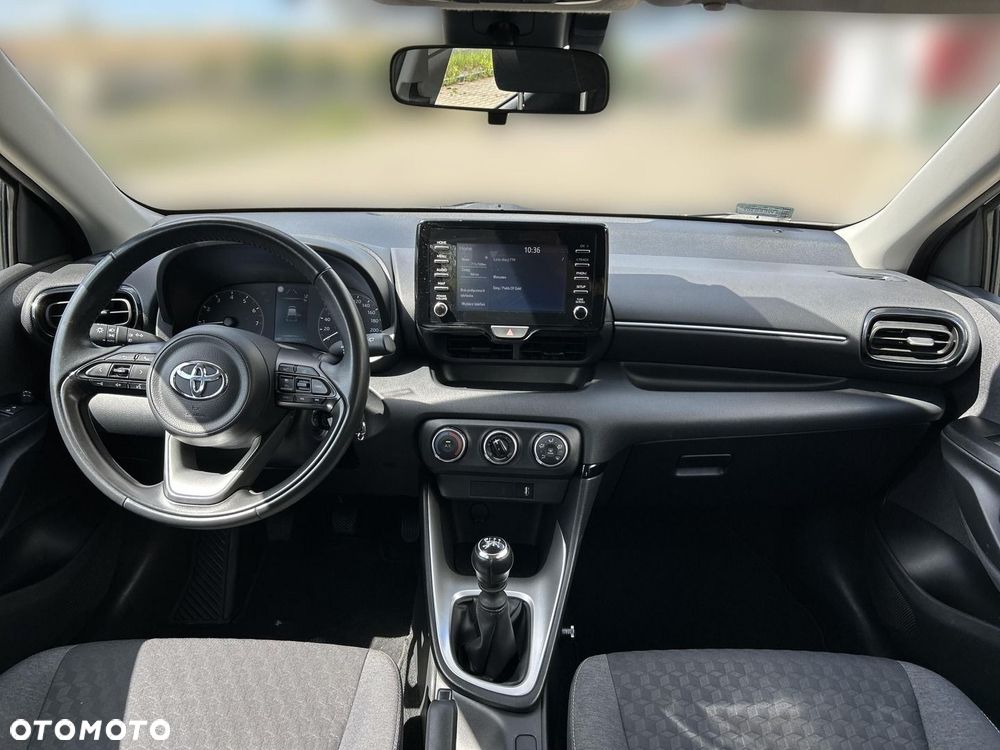 Toyota Yaris - 16