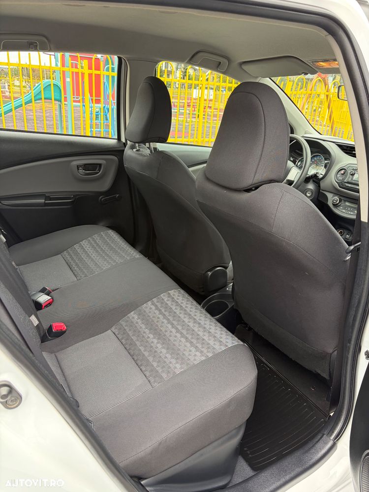 Toyota Yaris - 7