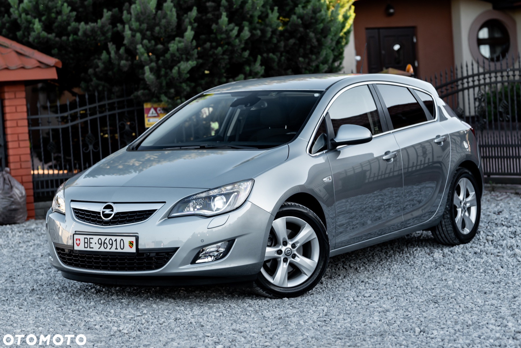 Opel Astra 1.6 Turbo Sport - 9
