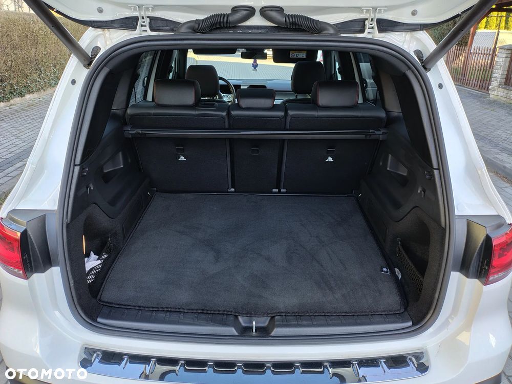 Mercedes-Benz EQB 300 4Matic AMG Line - 20