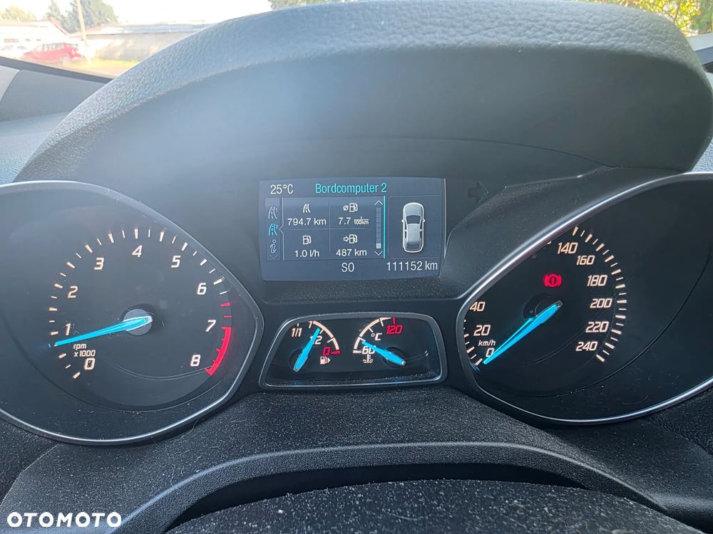 Ford Kuga 1.5 EcoBoost 2x4 Titanium - 11