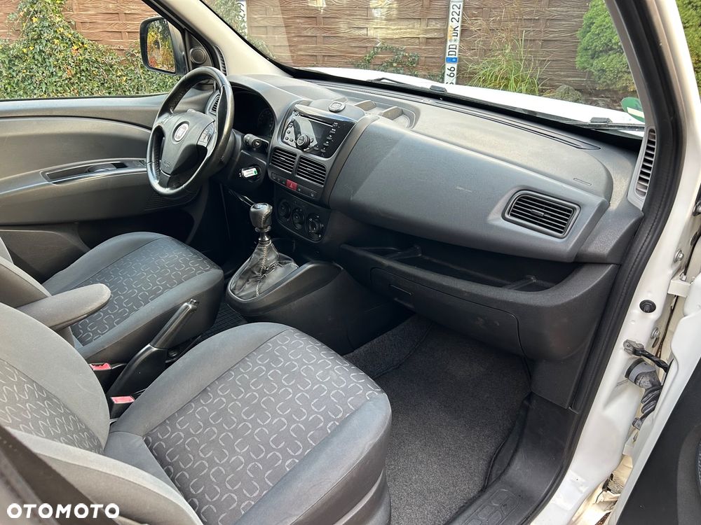 Fiat Doblo 1.4 16V Start&Stopp MyLife Family - 25