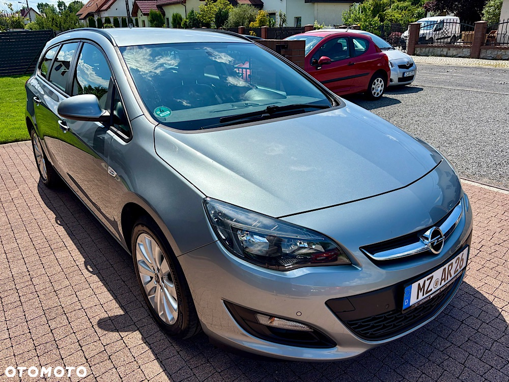 Opel Astra IV 1.4 T Cosmo - 32