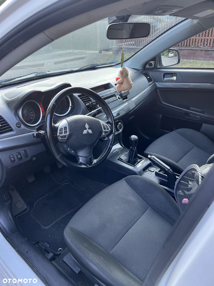 Mitsubishi Lancer 1.8 Intense LPG - 18