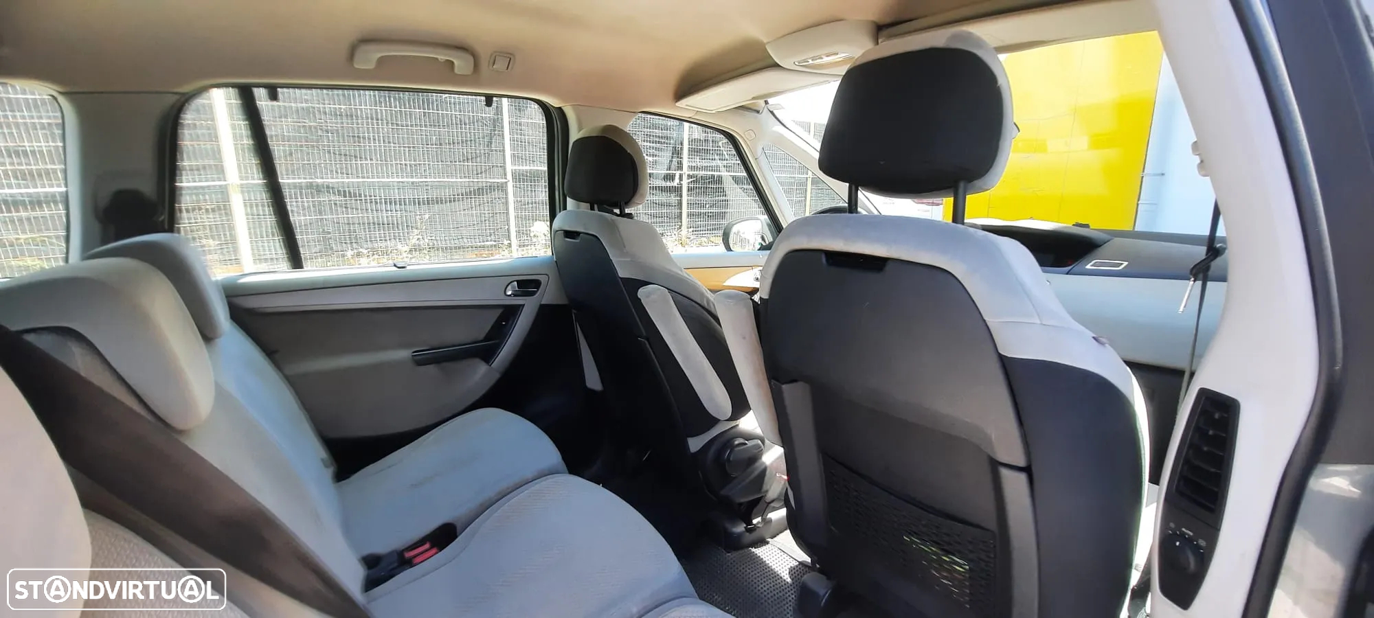Citroën C4 Grand Picasso - 11