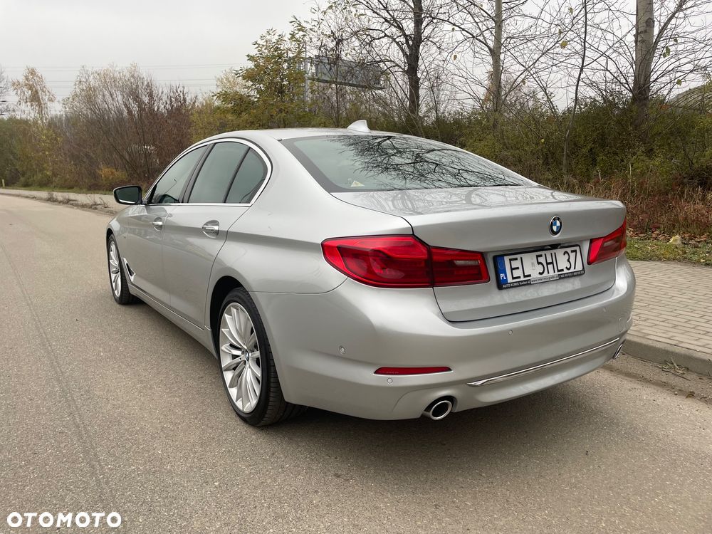 BMW Seria 5 520d Luxury Line - 4