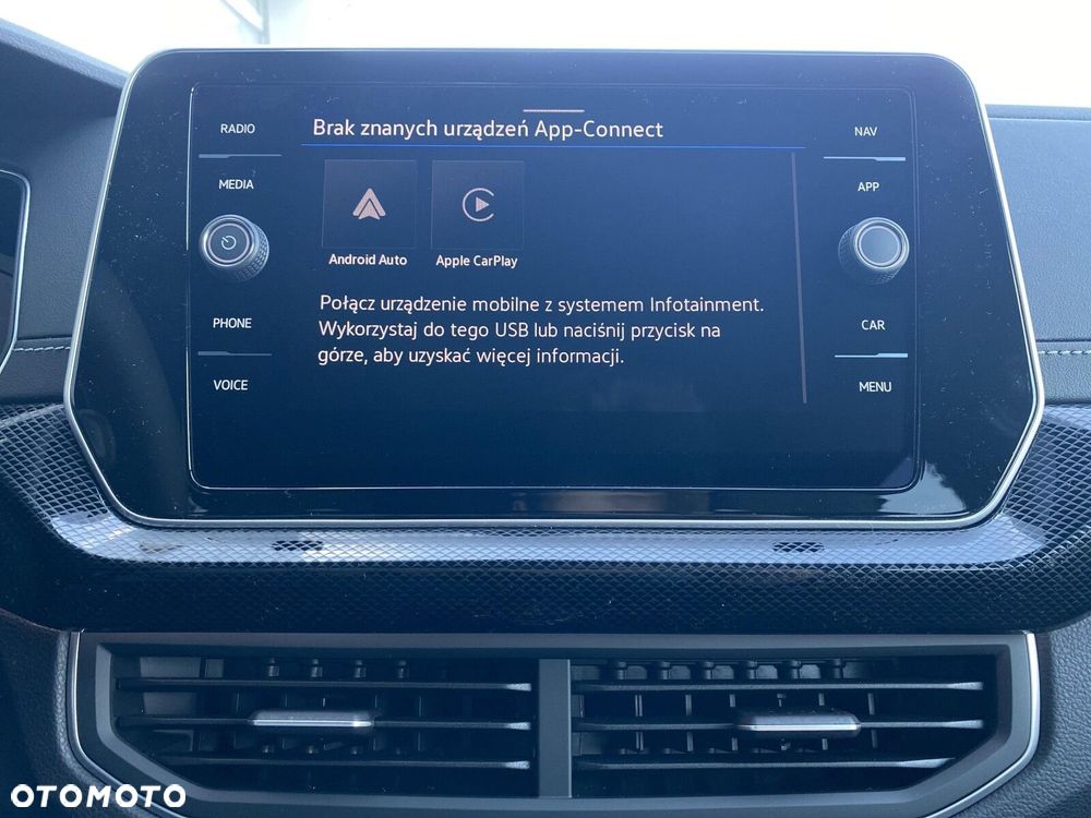 Volkswagen T-Cross - 38