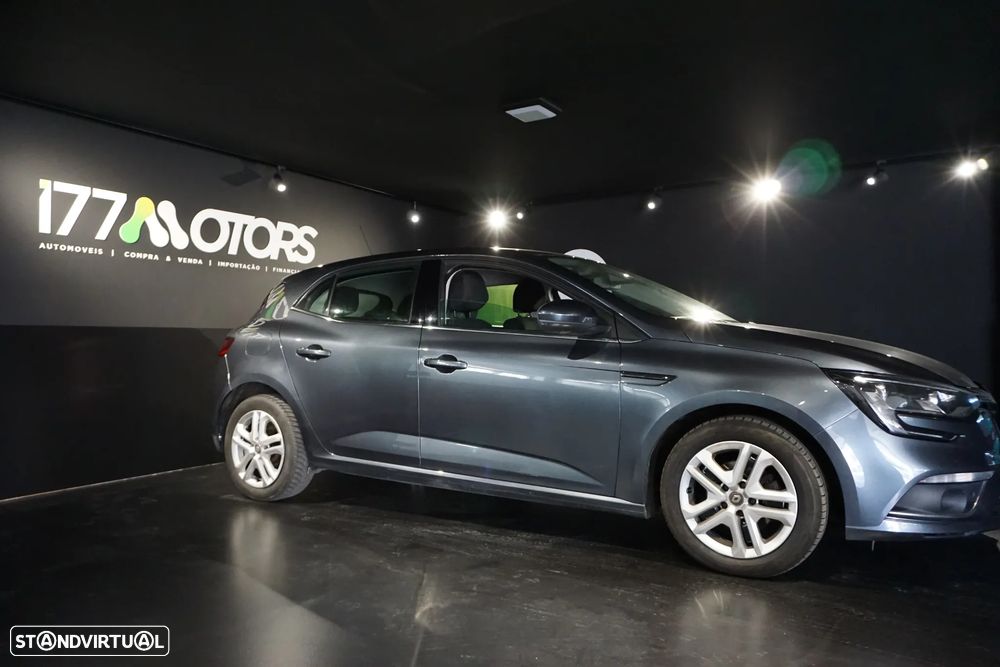 Renault Mégane ENERGY dCi 110 Start & Stop Paris Business - 18