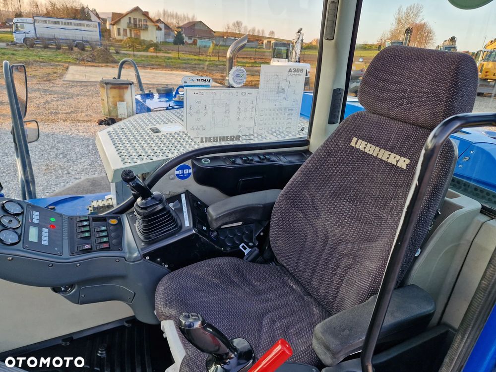 Liebherr A309 - 18