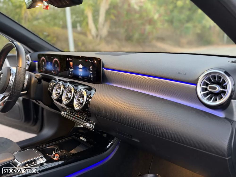 Mercedes-Benz A 180 Limousine d AMG Line Aut. - 30