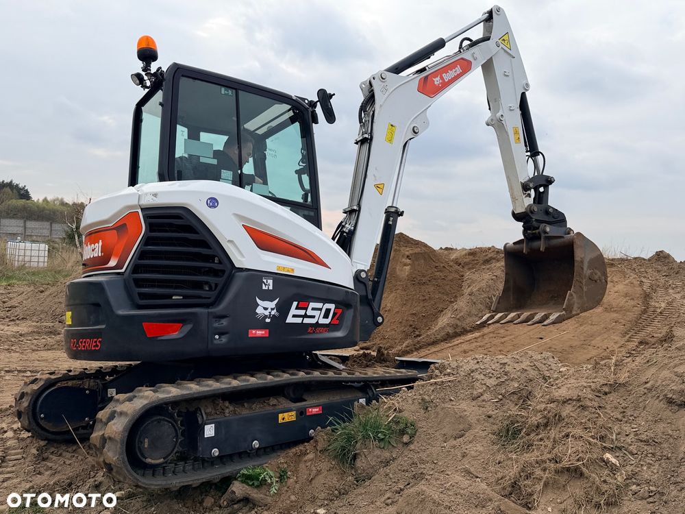 Bobcat Minikoparka Bobcat e50Z 5ton e55 e60 Cat 303.5 304  305 3xłyżki Ramię LOONG dodatkowe linie hydr wyjścia AUX1 + 2 przeciw waga MAX-dociążenie gąsienice 85% od nowości 1 właściciel z Niemiec Auto IDLEE po serwisie Widły wiertnica grabie i inne za dopłatą Szybkozłącze hydr Miller łyżka przedsiębierna Pług  Kubota Takeuchi Jcb - 16