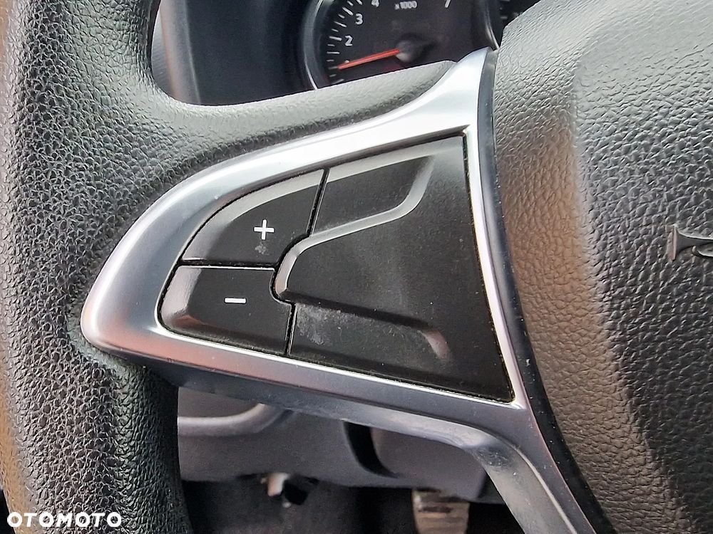 Dacia Logan SCe 75 Essential - 19