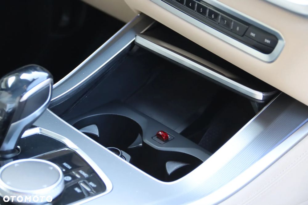 BMW X5 xDrive40i - 24