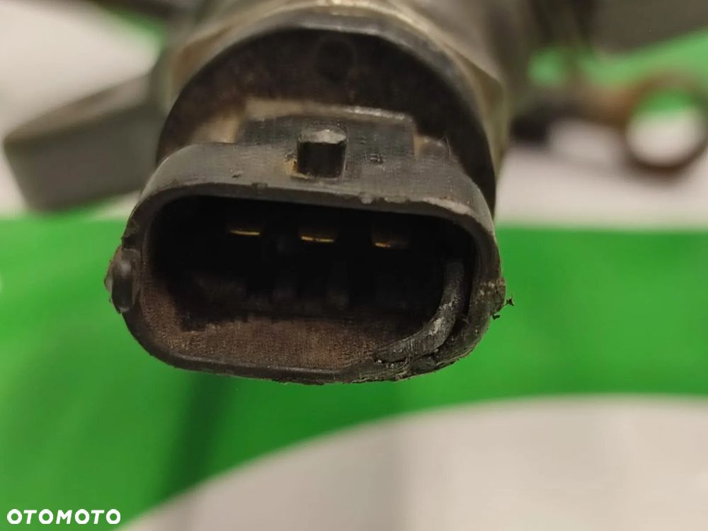 Listwa wtryskowa V837069049 Common Rail V837070300 VALTRA N 101 - 3