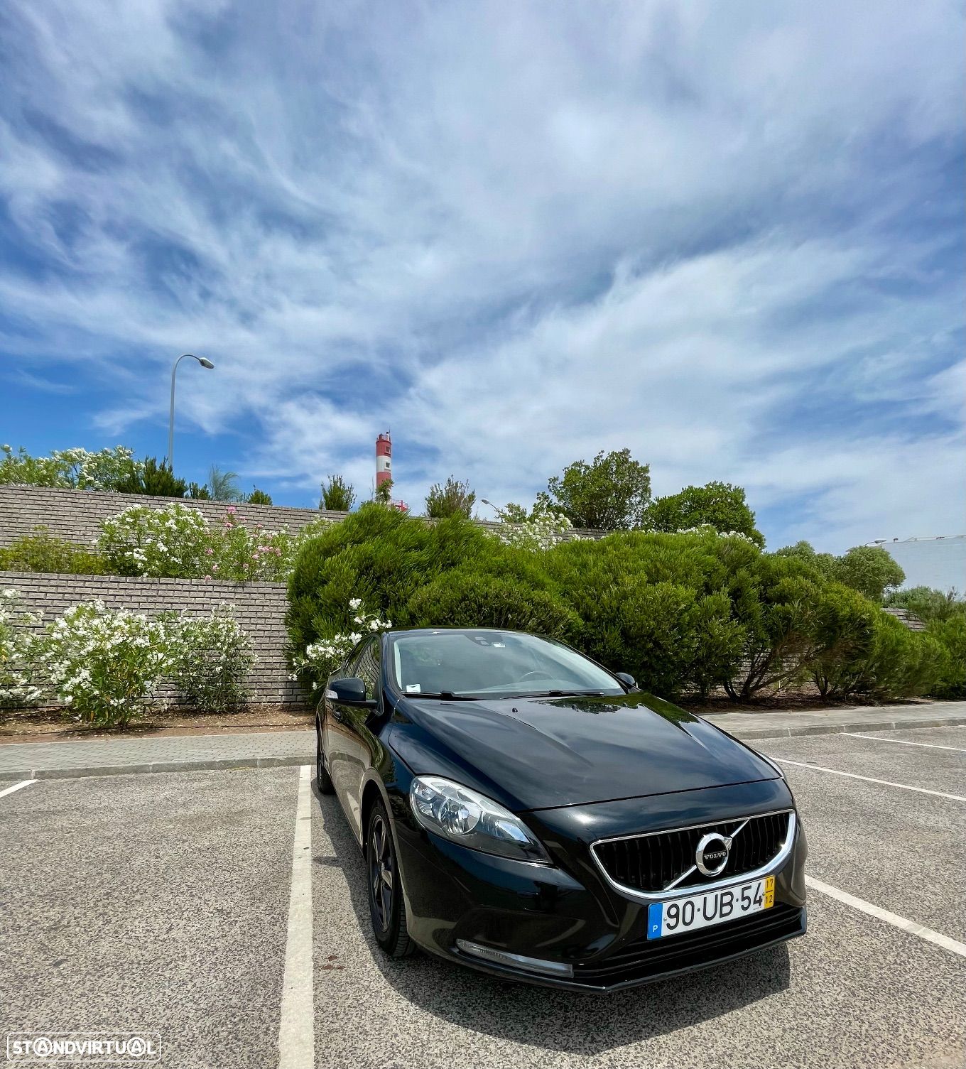 Volvo V40 2.0 D2 Kinetic - 1