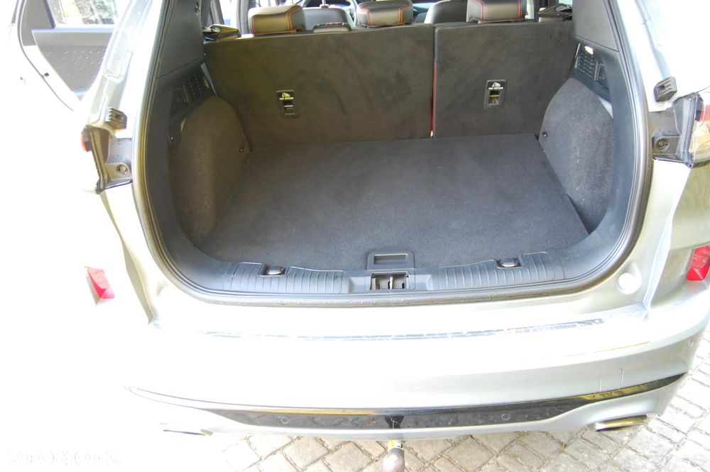 Ford Kuga 2.0 EcoBlue 4x4 ST-LINE X - 29